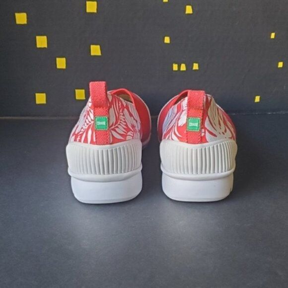 Cougar Red and White Slip On shoes - Picture 4 of 7